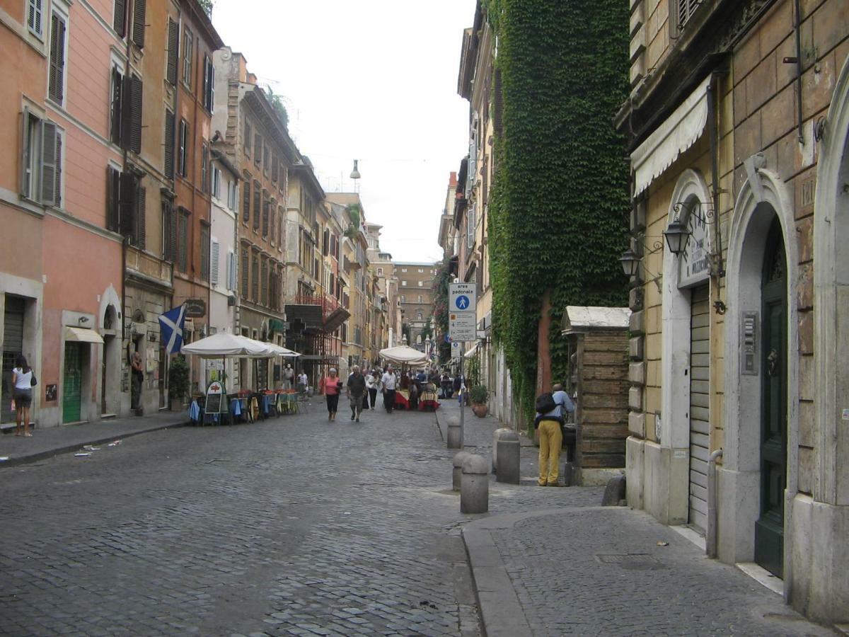 Vatican Color House Rome Exterior photo